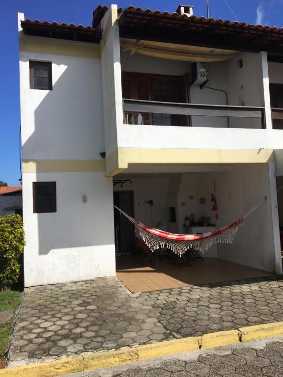  Casa de 2 dormitórios – Canasvieiras – Próxima ao Mar