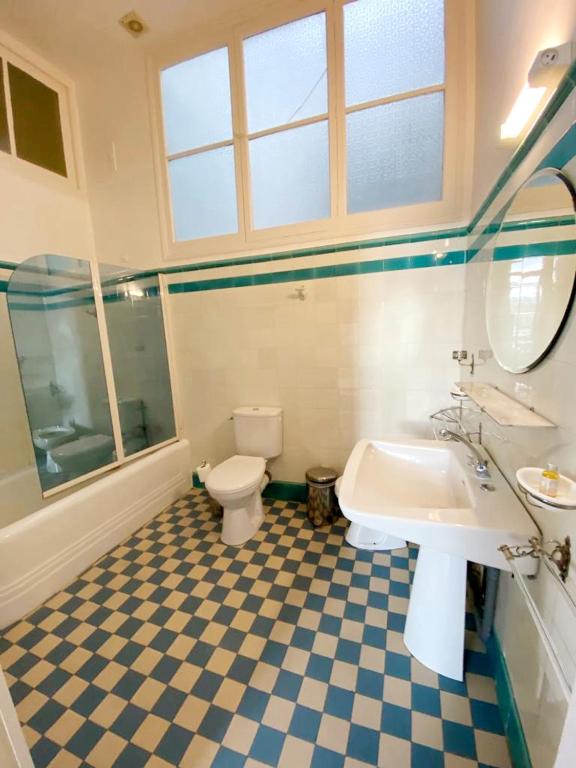 Un baño de La Maison d'hôtes du Chapelier