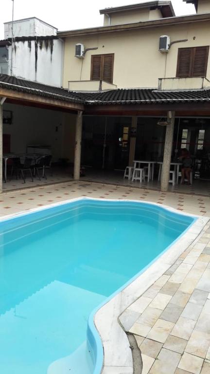  Casa com piscina Martim de Sá