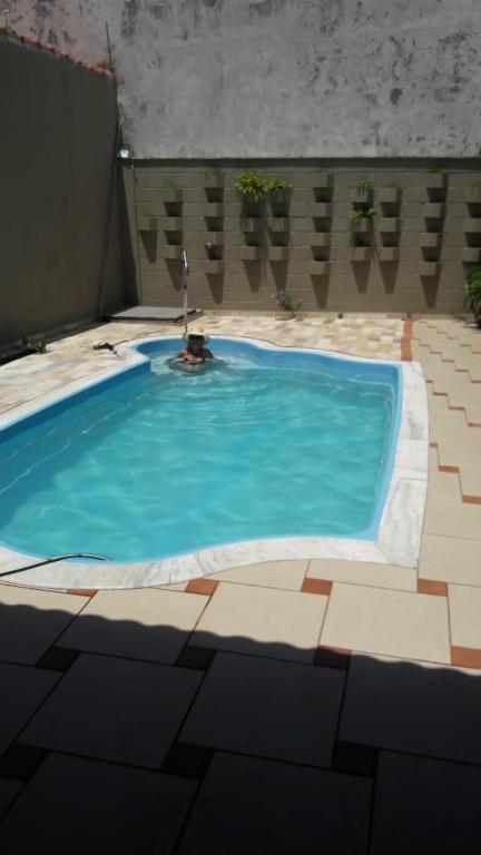  Casa com piscina Martim de Sá