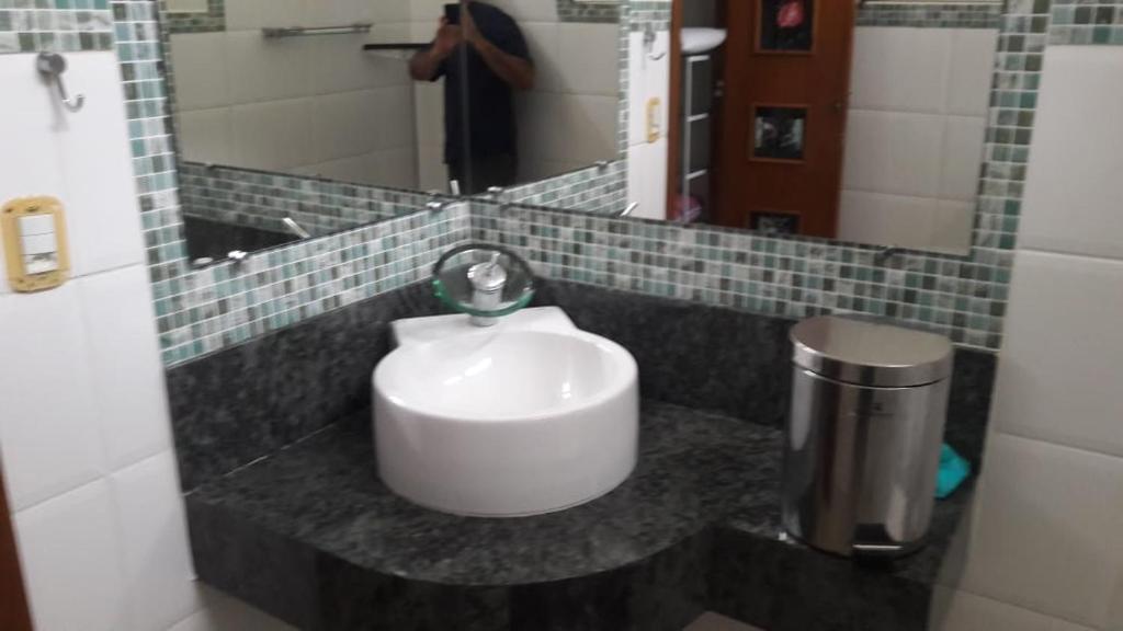  Casa com piscina Martim de Sá