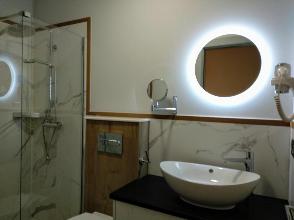 Hostal Canton Plaza - Chambre Double Avec Salle De Bains Privative
