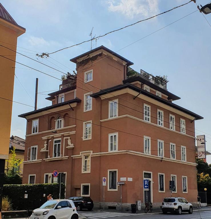 Budynek, w którym mieści się hotel