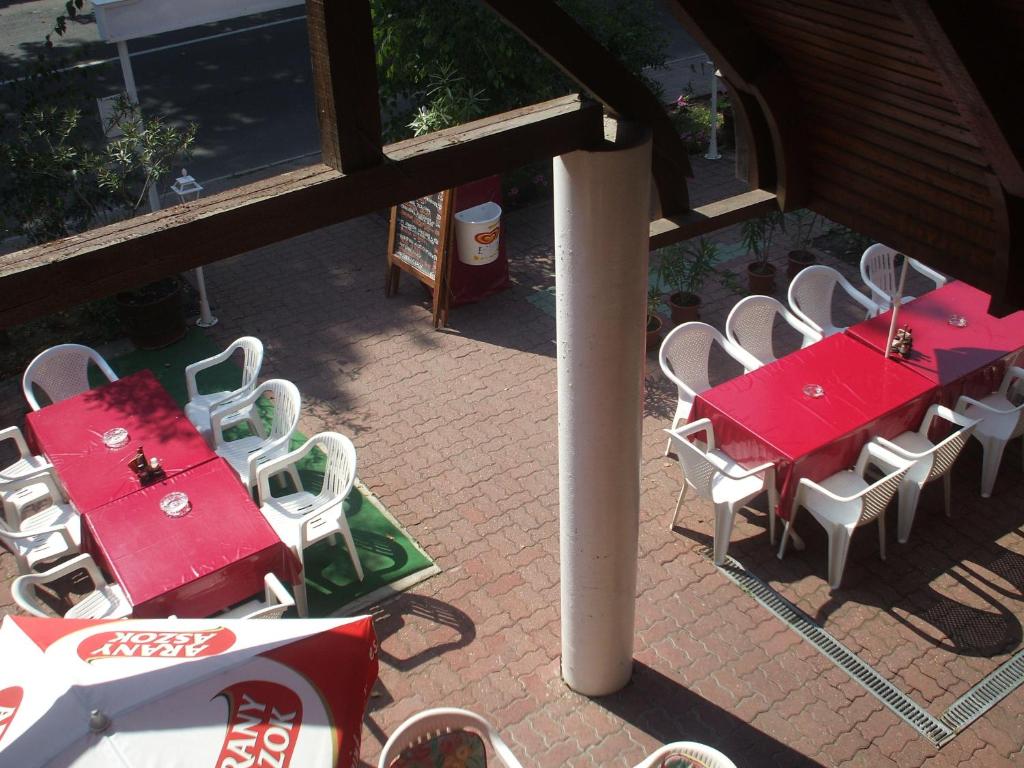 Restaurace v ubytování Oleander B&B