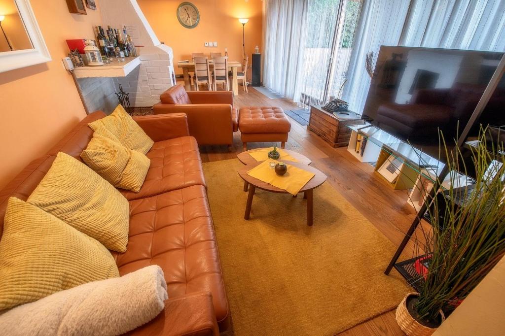 TV a/nebo společenská místnost v ubytování Gran Vista Holiday Home