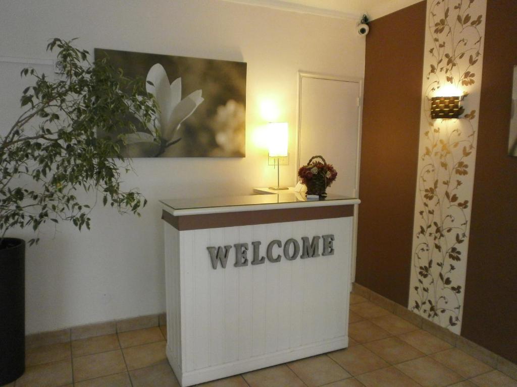 Fotografie z fotogalerie ubytování Hôtel Jaurès v destinaci Toulon