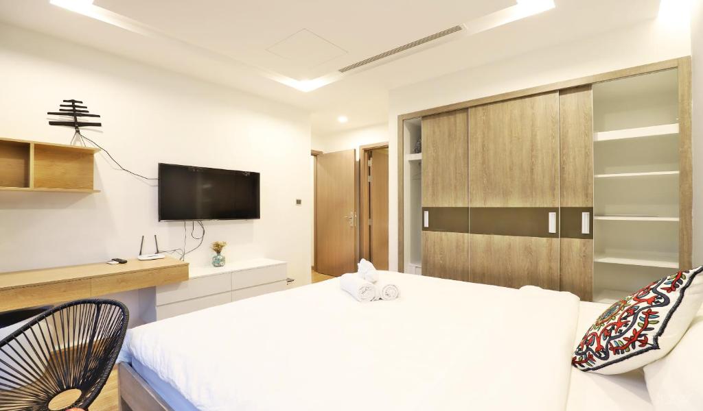 Vinhomes Metropolish Apartment Center Hanoi - Two-Bedroom Apartment