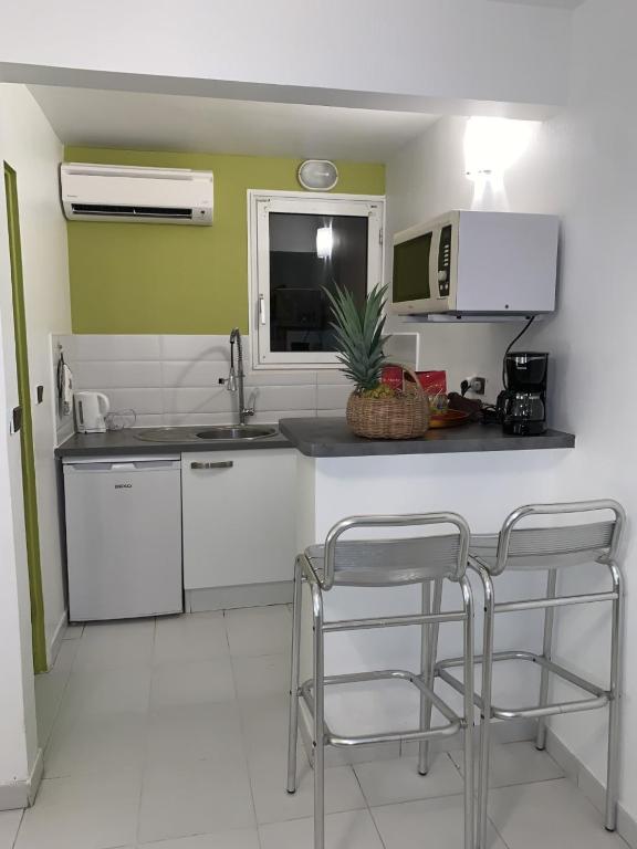 Kuchyň nebo kuchyňský kout v ubytování Superbe Studio Ultra COSY à 2 min de la PLAGE