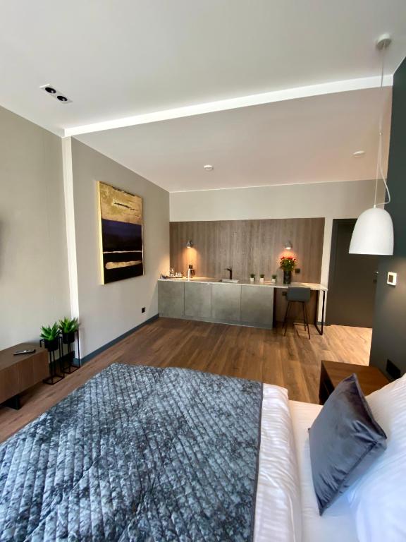 Postel nebo postele na pokoji v ubytování Aparts Hotel Radom
