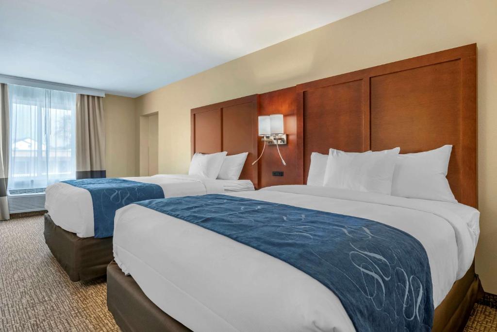 Comfort Suites Daytona Beach-Speedway - Suite Accessible 2 Lits Queen Non Fumeurs