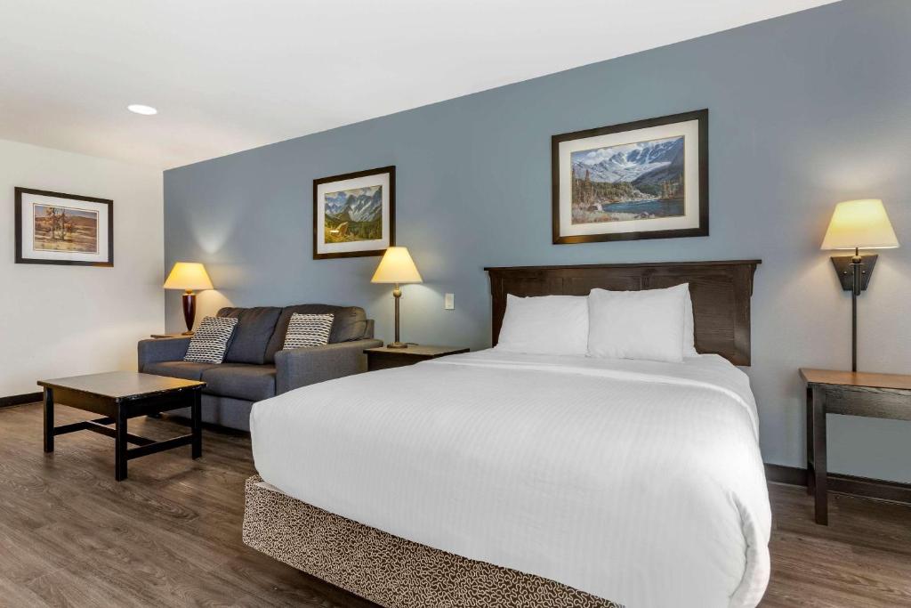 Big Horn Resort, an Ascend Collection Hotel - King Room - Non-Smoking