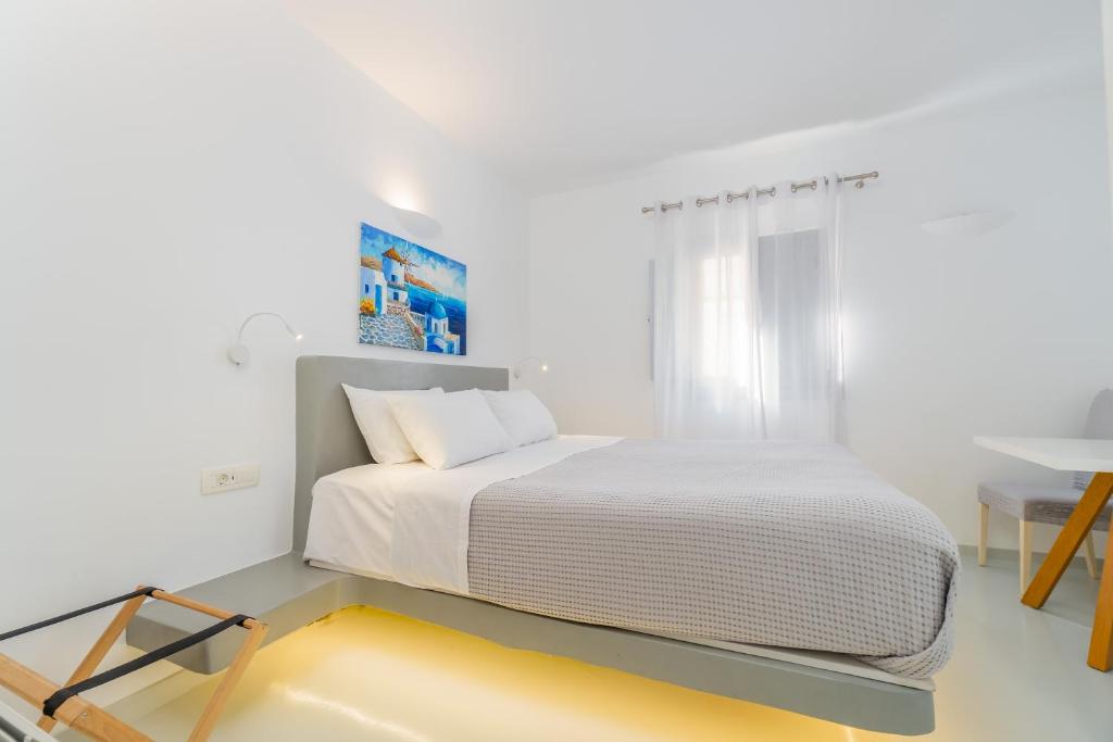 Central Fira Suites - 14