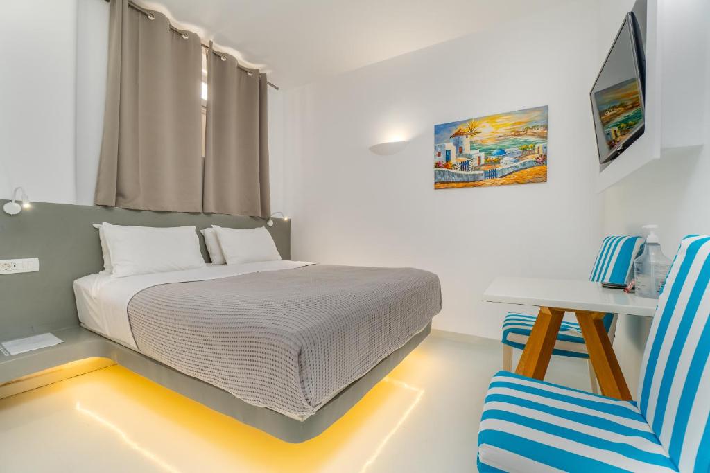 Central Fira Suites - 8