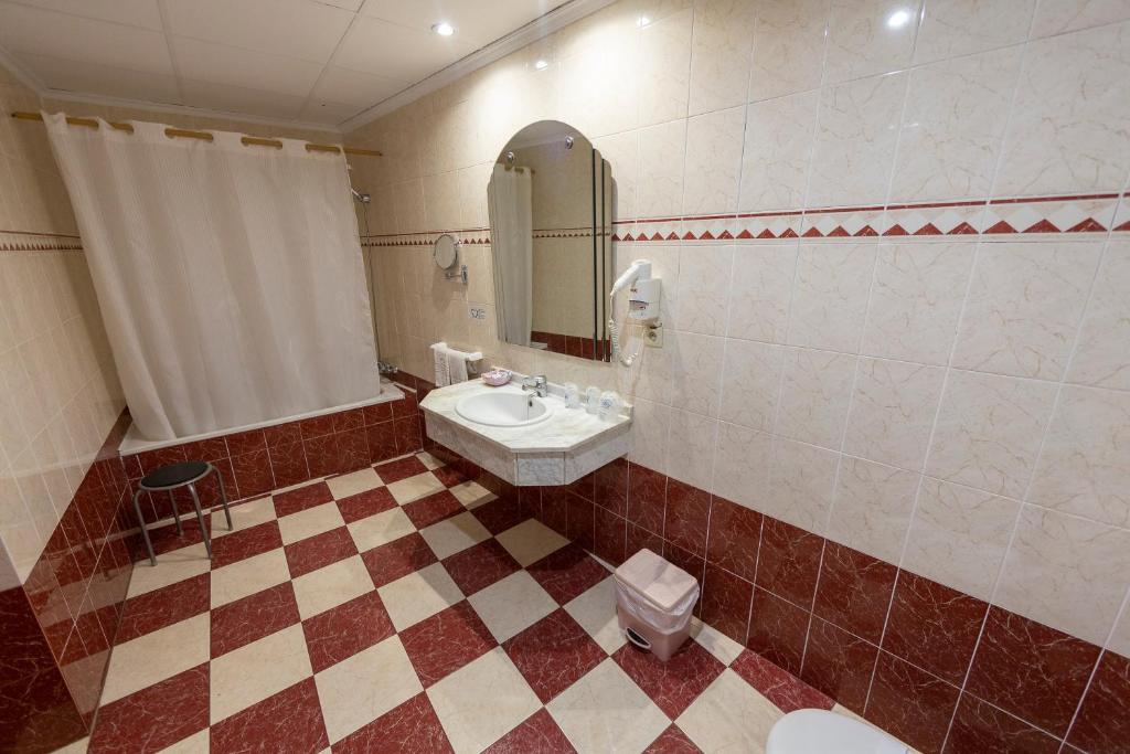 Hotel Los Omeyas - Resim 42