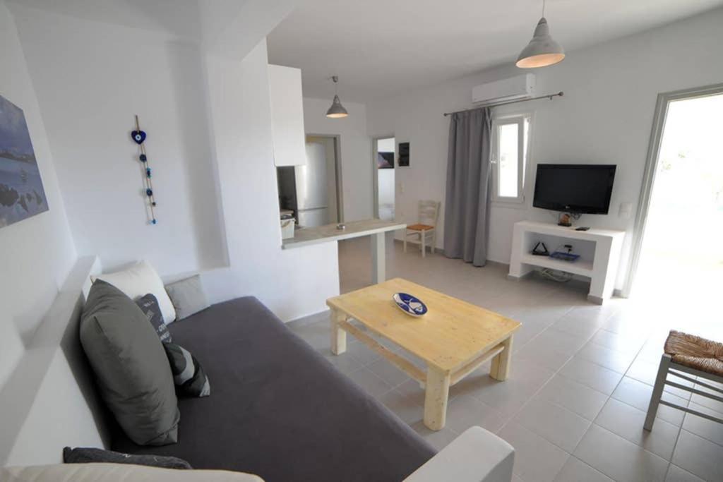 TV a/nebo společenská místnost v ubytování Mariannas House