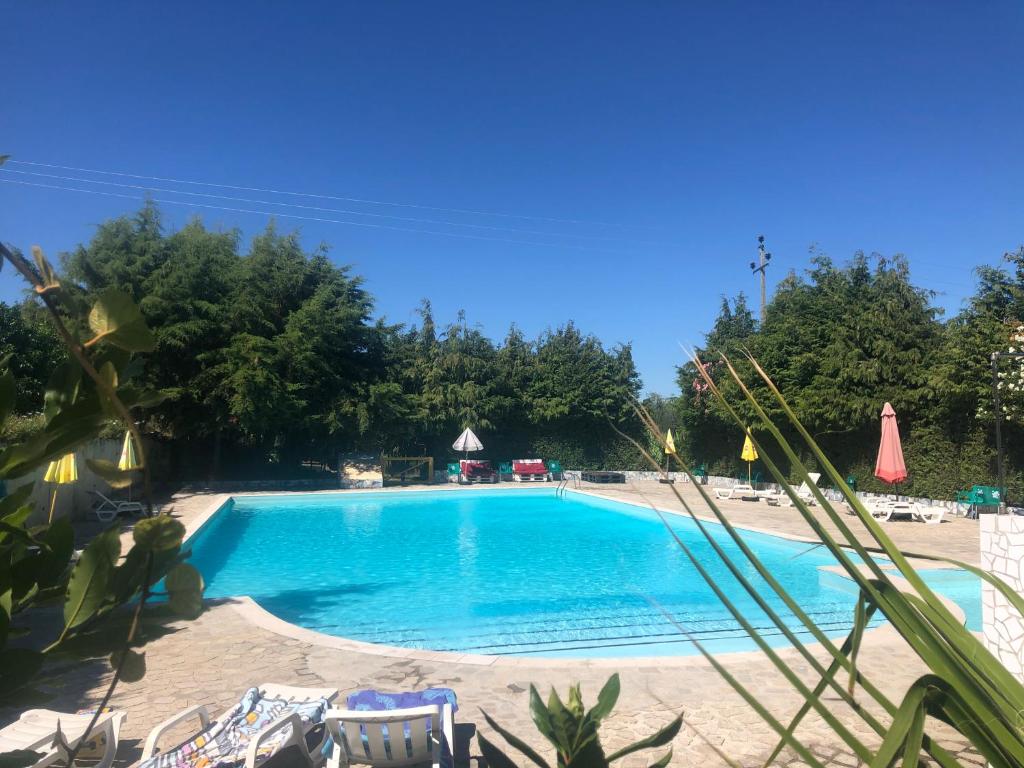 A piscina em ou perto de Quinta das Cegonhas