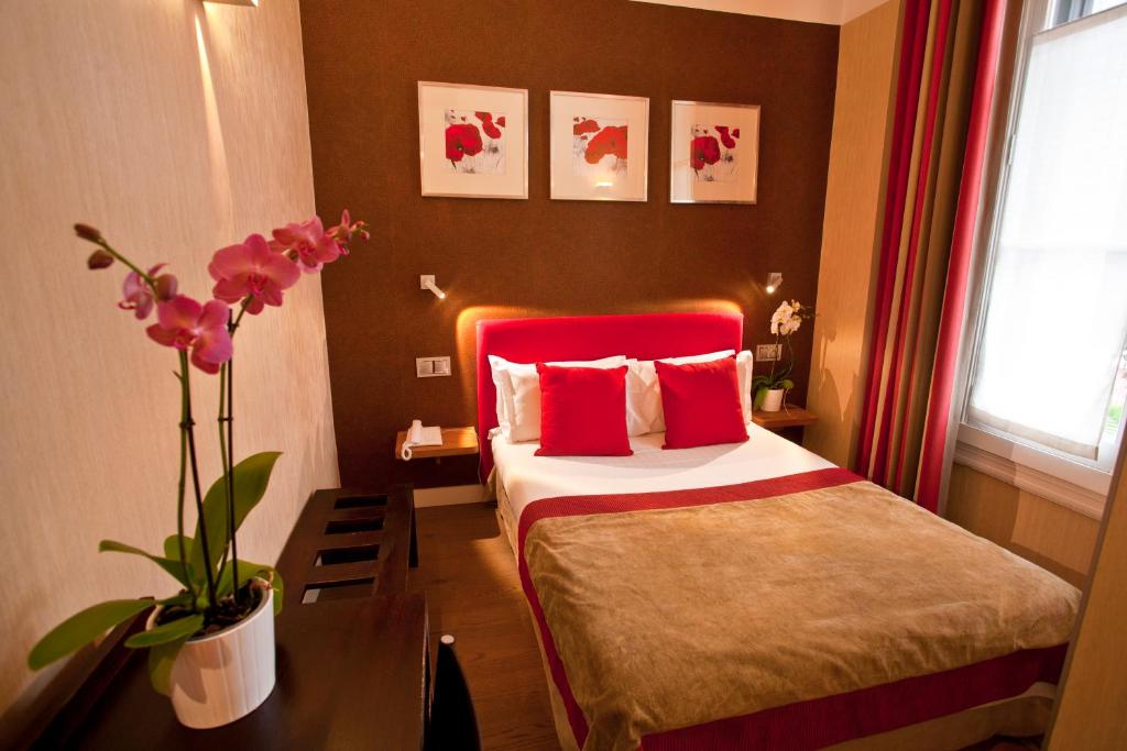 Hotel des Arceaux - Resim 16