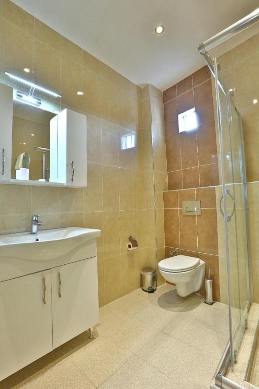 Koupelna v ubytování Modern Suites