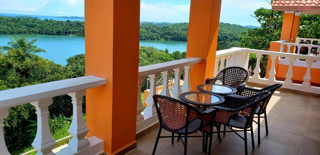 Boca Chica Bay Eco Lodge - Villa De Trois Chambres