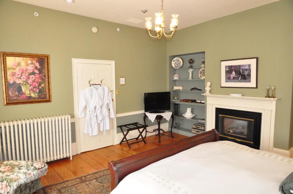 Brockamour Manor Bed and Breakfast - Salle Roi Supérieure - Sir Isaac Brock