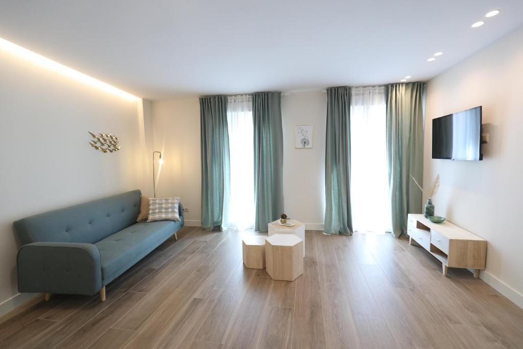 San Vicente Apartments - 14