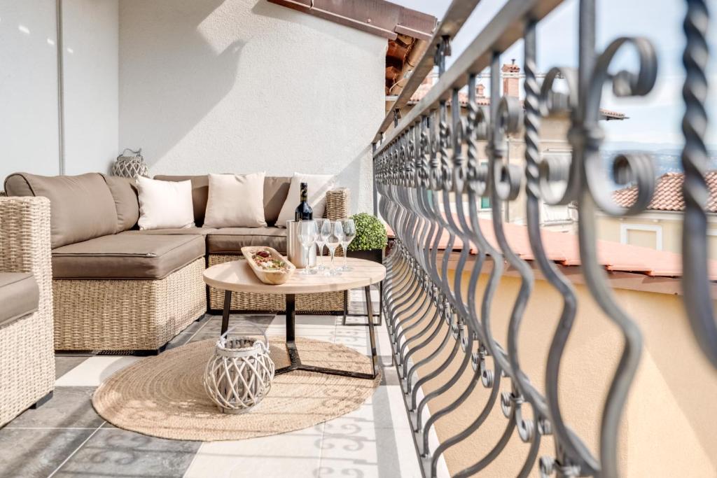 Balkon lub taras w obiekcie Luxury Apartment Regina