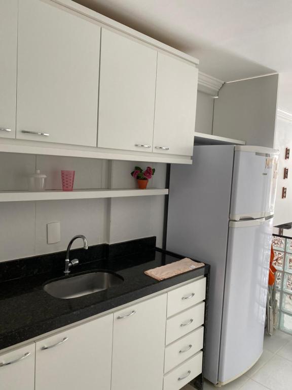  Condôminio Porto Residence AP 01
