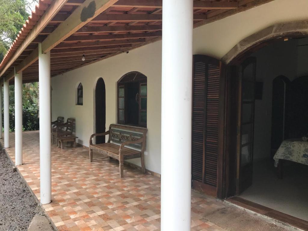 Suites próximo ao rio Jaguareguava em Bertioga
