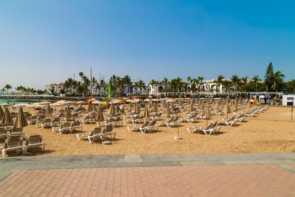 A beach at or near Az apartmant