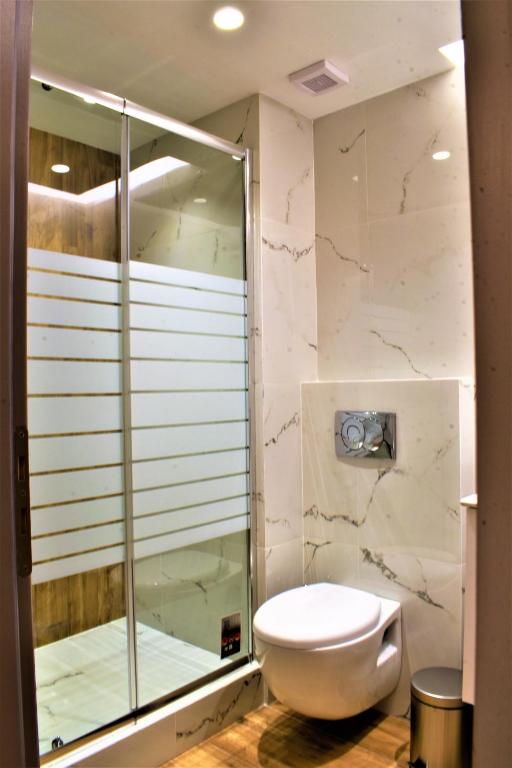 Mood Athens Luxury Apartments and Suites - 带有私人阳台和雅典卫城的套房