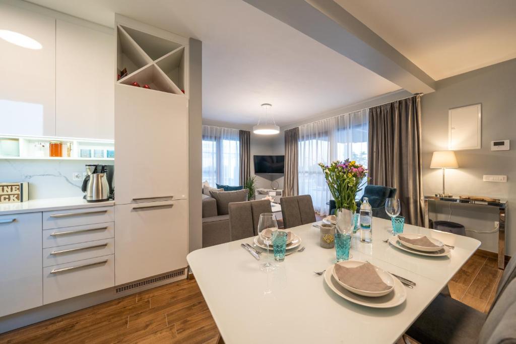 Kuchyňa alebo kuchynka v ubytovaní Villa Olivetum