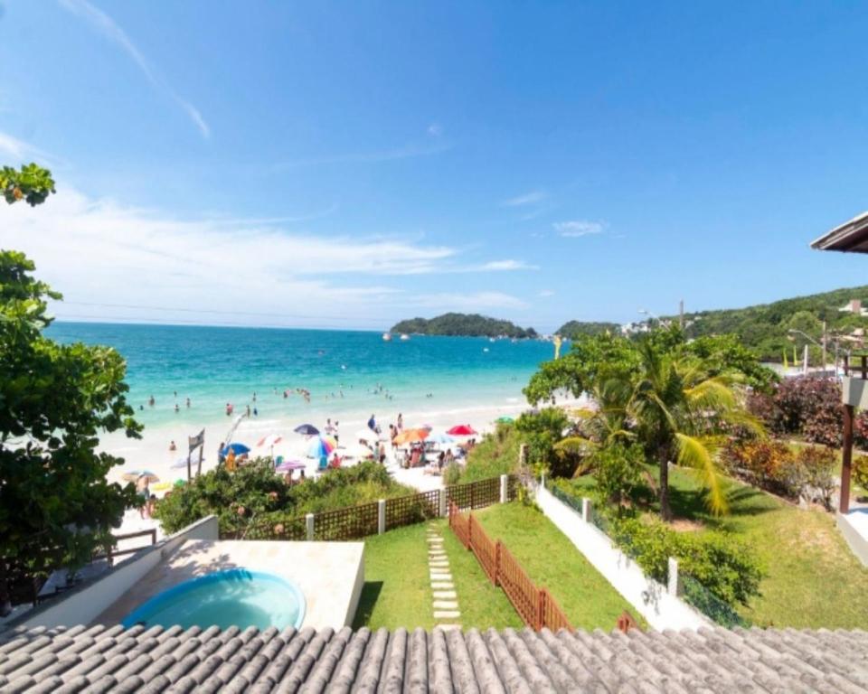  Casas Beira-mar Bombinhas