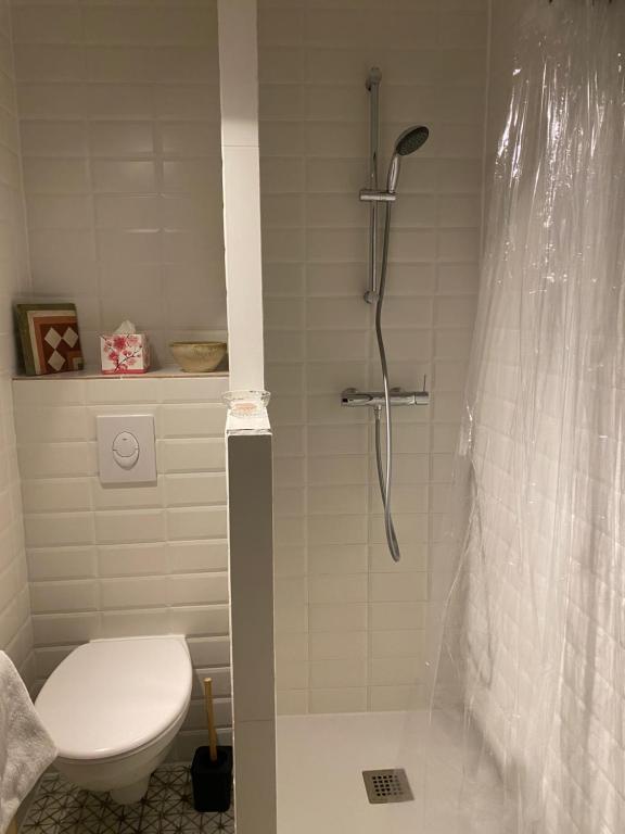 Maison Léonard du Ventoux - B&B avec jardin - Petite Chambre Simple
