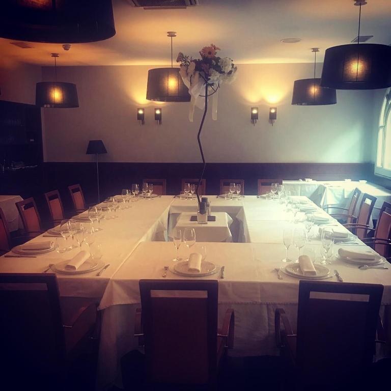 Restaurace v ubytování Hotel Torres Manlleu