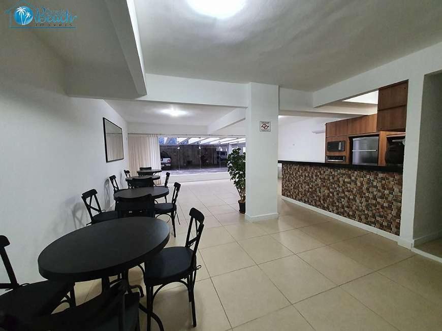  Apto de 1 dorm 100 m da Praia da Enseada