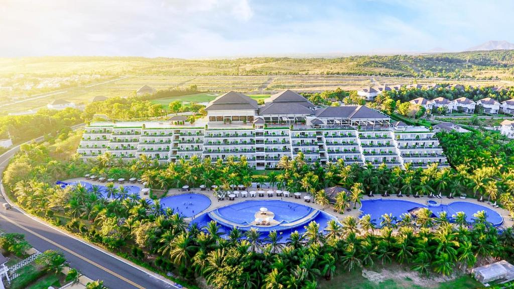 Gallery image of Sea Links Beach Resort & Golf in Mui Ne