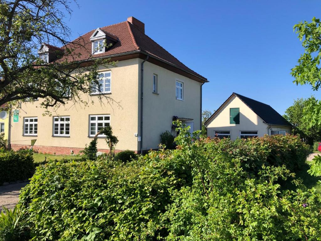a house in the village of hastings sussex at Landhaus Karnin in Karnin (Usedom)
