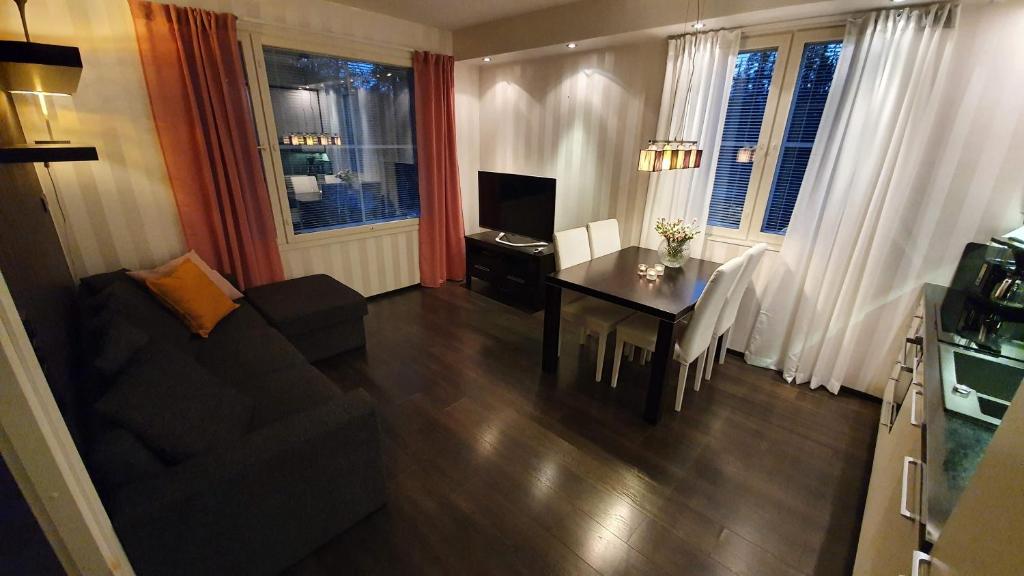 TV a/nebo společenská místnost v ubytování YlläStar III 606 - 2 bdrm, sauna