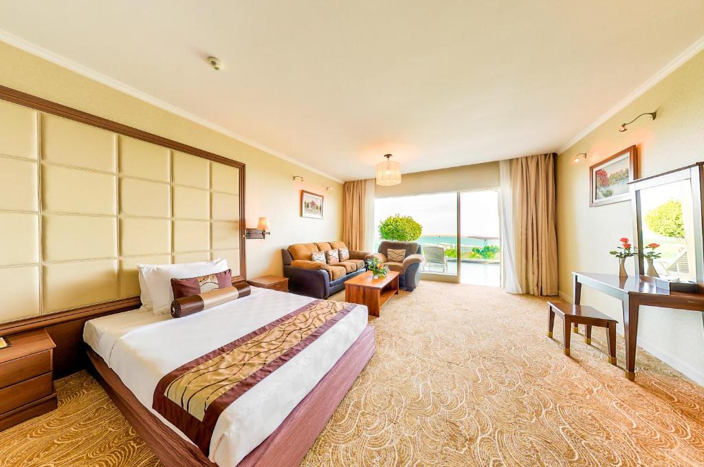 Sea Links Beach Hotel - Cama King Deluxe Premium