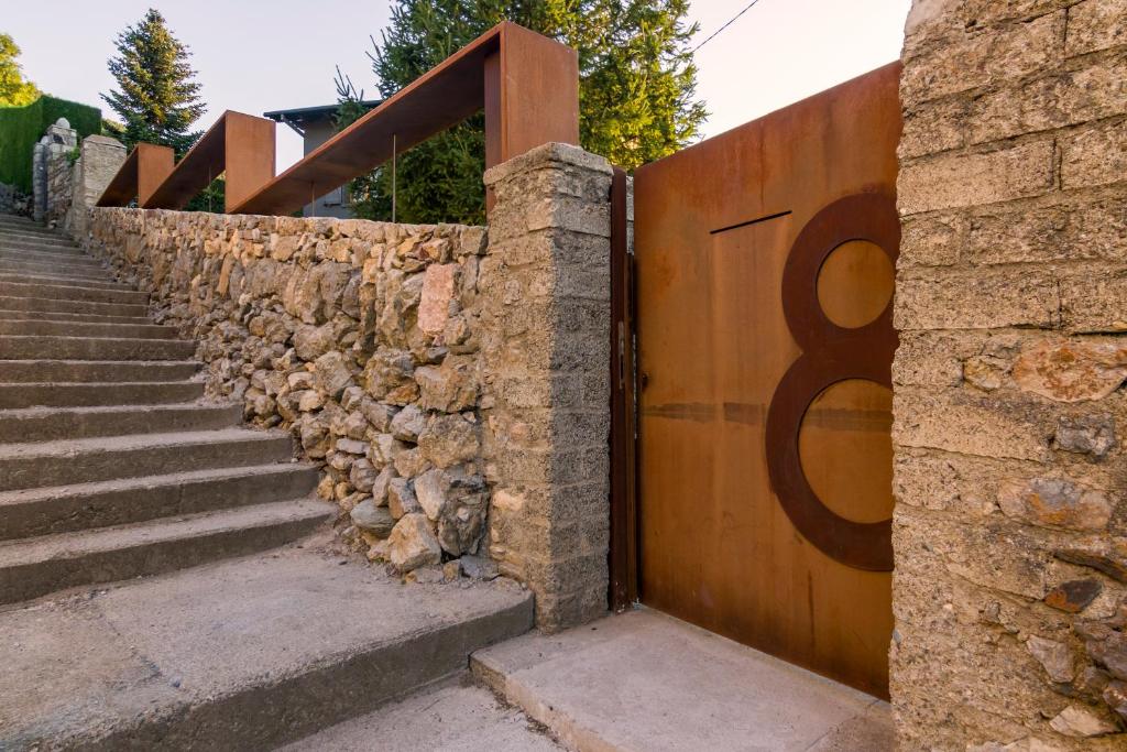 Fotografie z fotogalerie ubytování Fantástica casa de diseño en Alp v destinaci Alp
