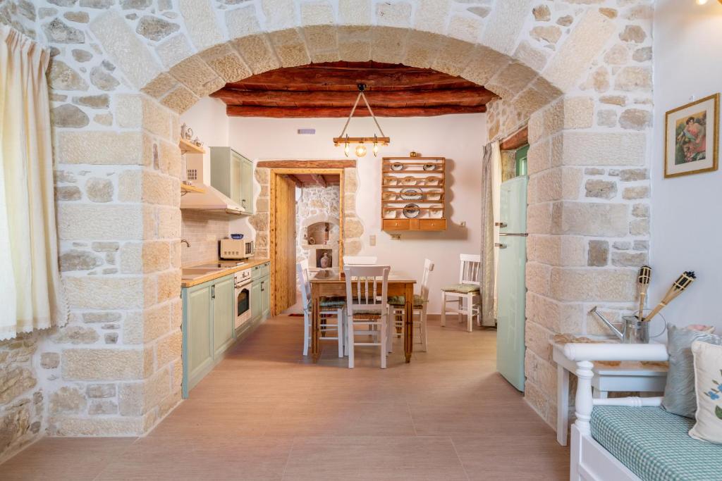 Fotografie z fotogalerie ubytování Joakim's Villa v destinaci Pitsidia