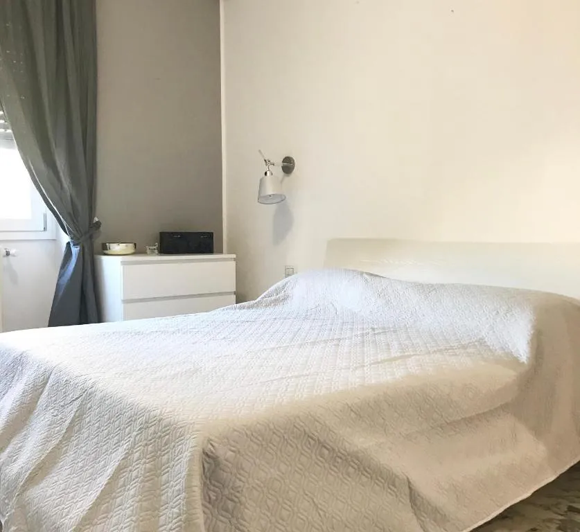 Brand new and comfy apartment close to Brera, Comasina, Italy