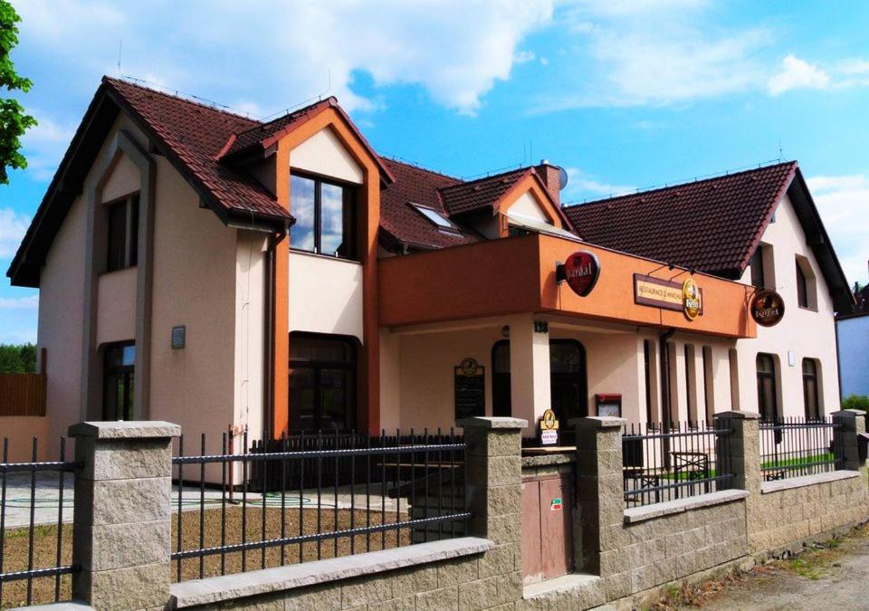 Budova, kde se penzion nachází