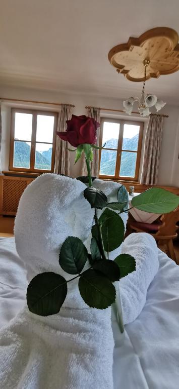 Voodi või voodid majutusasutuse Hotel Rosengarten toas
