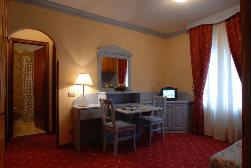 Hotel Alpi - Foza - Suite Familiar Con Ducha