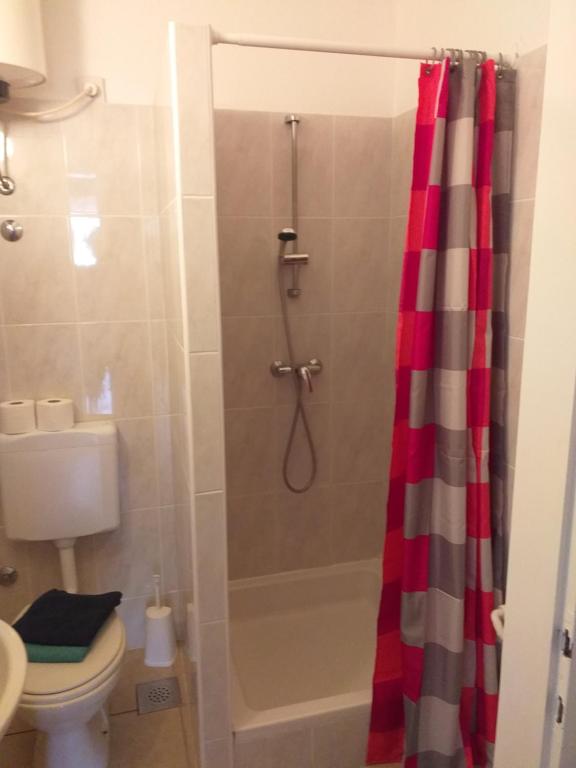 Kúpeľňa v ubytovaní Apartmani E&G