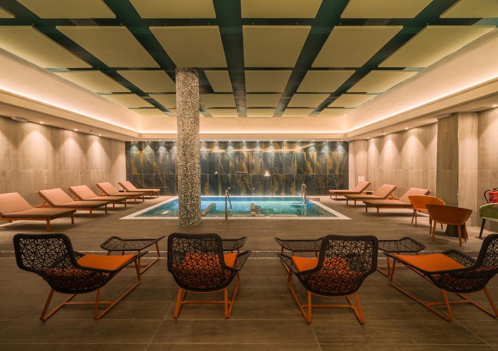 Catalonia Donosti - Resim 6