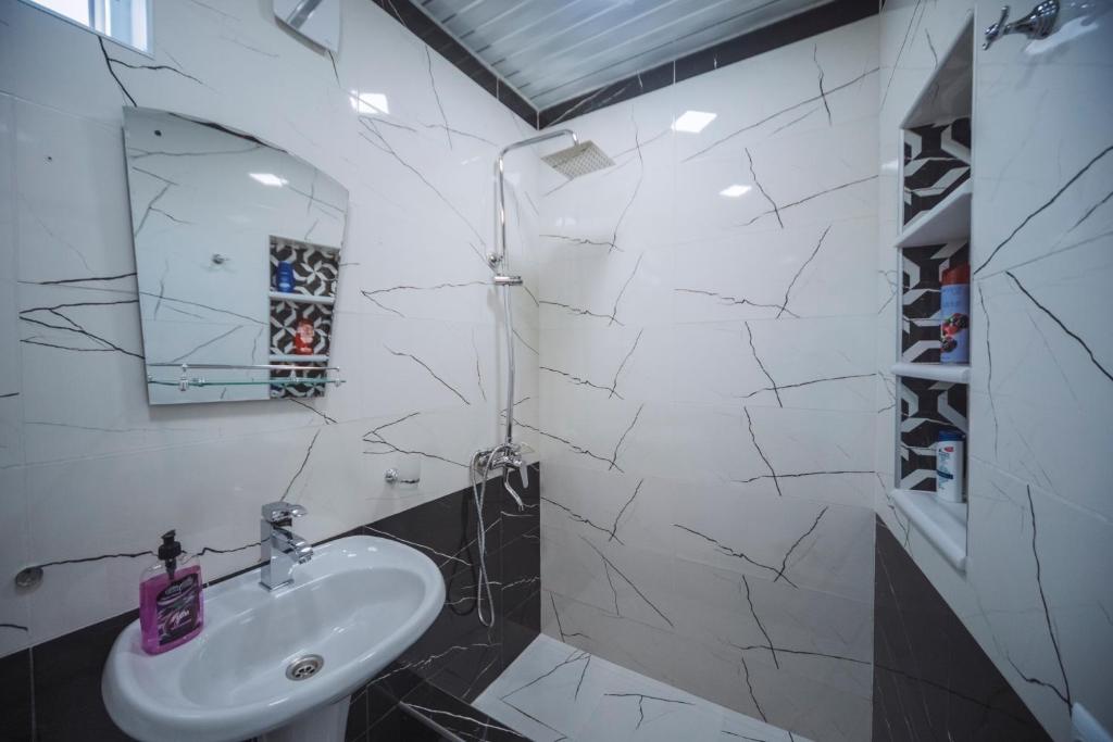 Bany a Makos Guest House