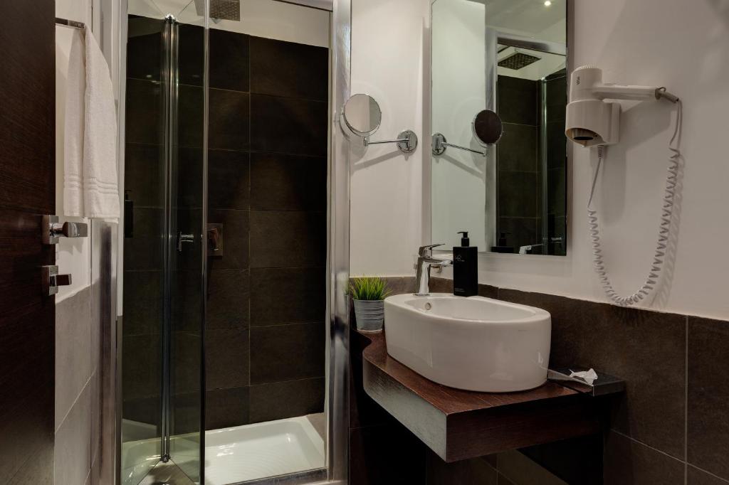 Koupelna v ubytování Hotel Rinascimento - Gruppo Trevi Hotels