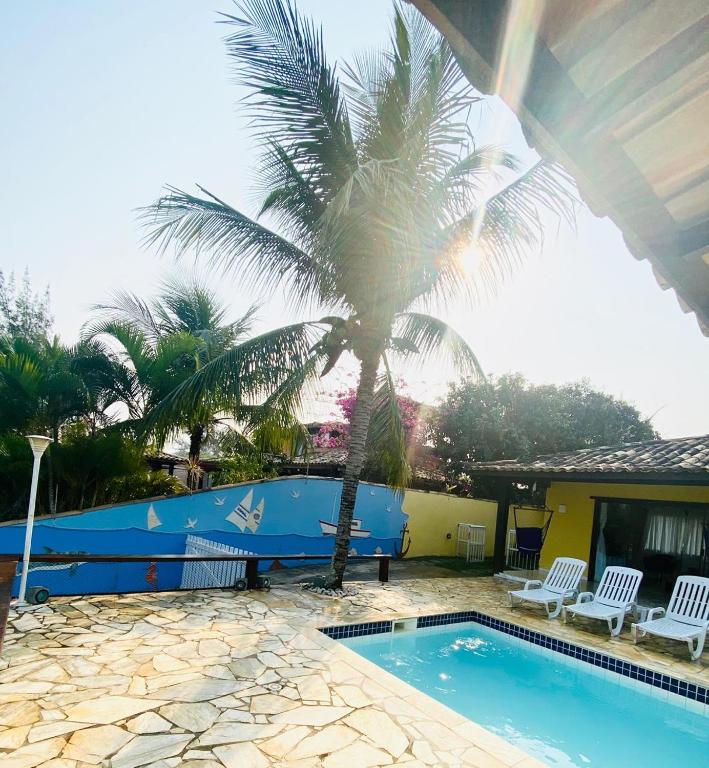  Linda casa na beira do canal de buzios